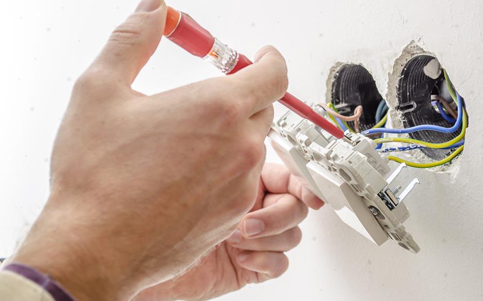 dépannage électricien Courgent